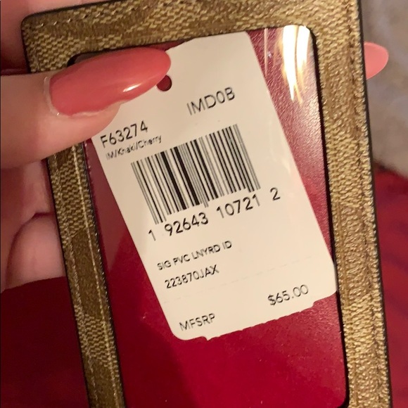 Coach - Picture 4 of 4